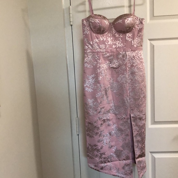 Dress - Picture 3 of 4